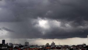 BNPB Ingatkan Bencana Hidrometeorologi Jelang Puncak Musim Hujan
