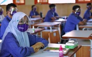 Kemendikbud Batalkan Rencana Sekolah Tatap Muka Januari 2021