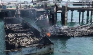 Empat Kapal Tangkapan Bea Cukai Batam Terbakar