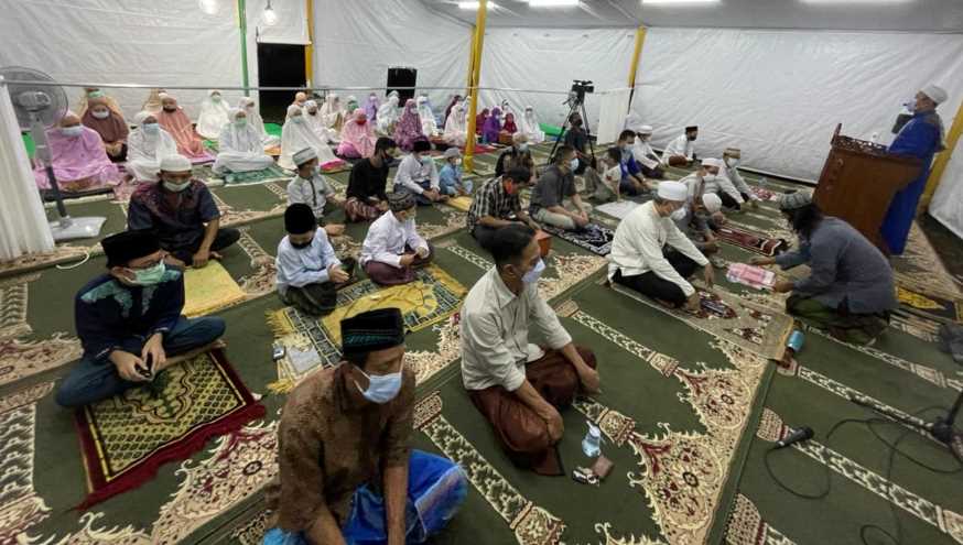 Masjid di Villa Meruya Jakarta