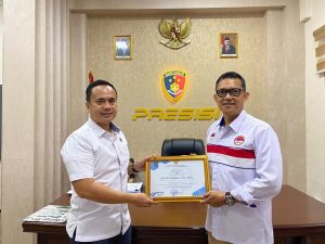 Selamat!! Dirreskrimum Polda Kepri Terima Penghargaan Dari Kepala UPT BP2MI Provinsi Kepri