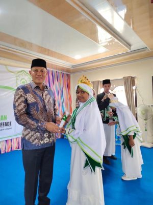 Dukung Program Pasaman Berimtaq, Rumah Tahfidz Al-Qur’an Al-Huffadz Laksanakan Wisuda Tahfidz Al-Qur’an Perdana, Sabar AS Berikan apresiasi.