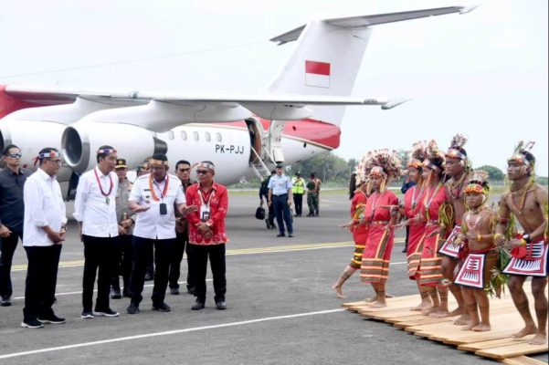 Presiden Jokowi Inginkan Wisata Surfing Makin Berkembang dengan Kehadiran Bandara Mentawai