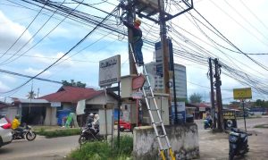 Jaga Aset dan Kualitas Layanan, PLN Icon Plus Rapikan Kabel Fiber Optik di Pekanbaru