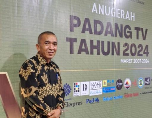 kadis kominfo hadiri malam puncak padang tv awards