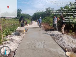 Pemdes Tanjung Peranap Perbaiki Jalan Yang Rusak Sepajang Tiga Meter