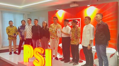 Masrul Kasmy dan Basiran Terima SK Dari Ketua Umum PSI
