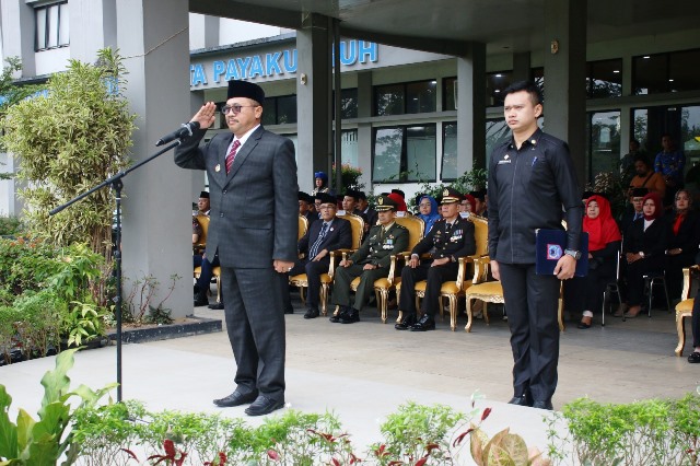 Peringati Hari Pahlawan, Pemko Payakumbuh Gelar Upacara Bendera di Pelataran Balai Kota Payakumbuh